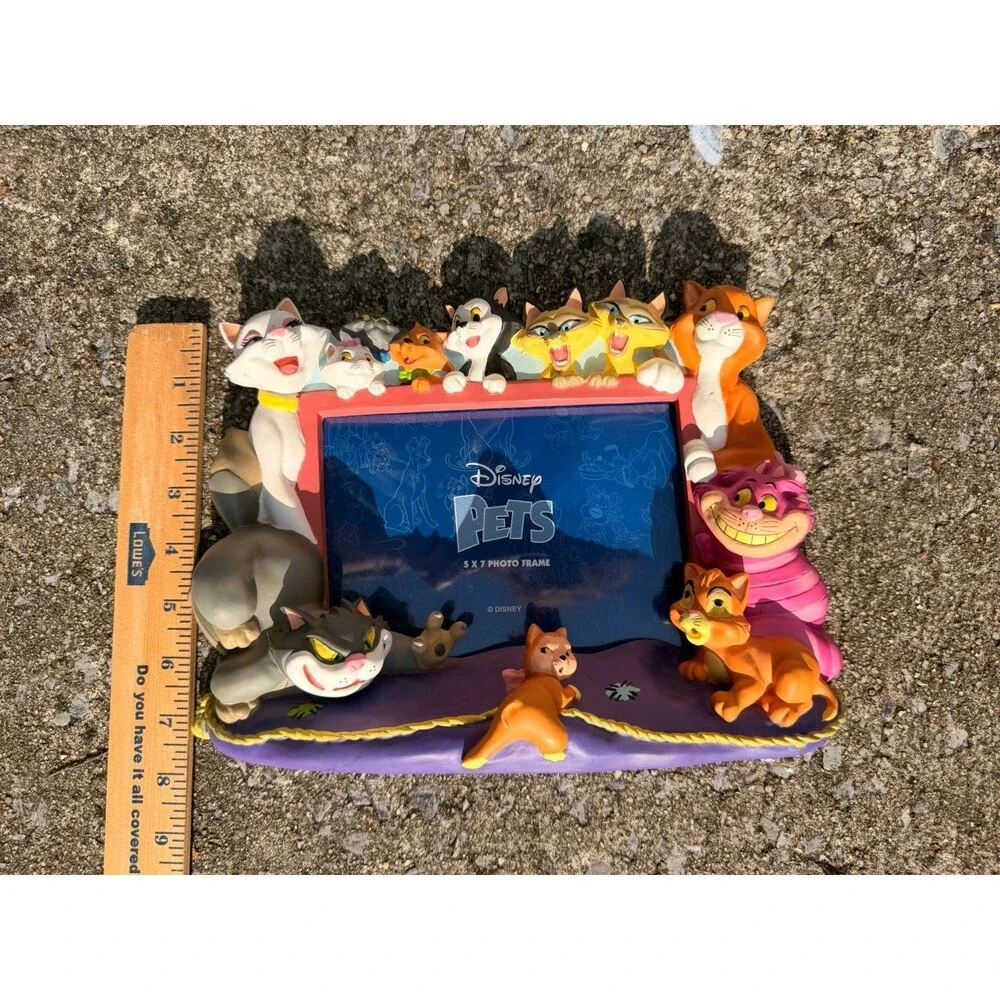 Disney Pets Cats Photo Picture Frame 3D Lady Tramp Cheshire Dalmatians 5 x 7